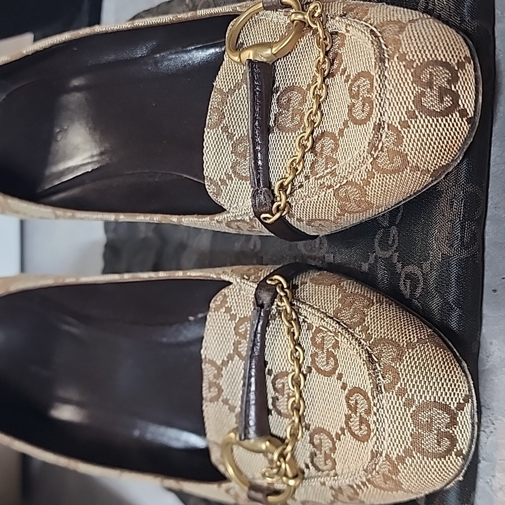 Gucci Closed Toed Heels - Picture 3 of 14